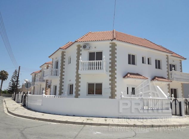 Willa w rejonie Larnaca (Kiti) na sprzedaż