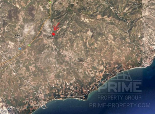 Ziemia w rejonie Larnaca (Maroni) na sprzedaż