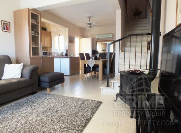 Willa w rejonie Larnaca (Mazotos) na sprzedaż