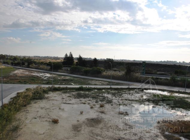 Ziemia w rejonie Larnaca (Oroklini) na sprzedaż