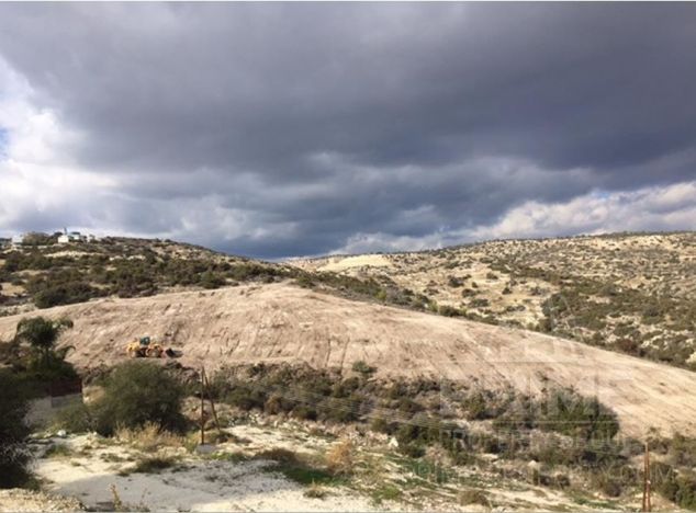 Ziemia w rejonie Limassol (Agios Tychonas) na sprzedaż