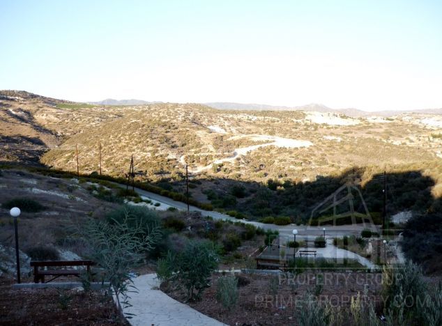 Ziemia w rejonie Limassol (Agios Tychonas) na sprzedaż