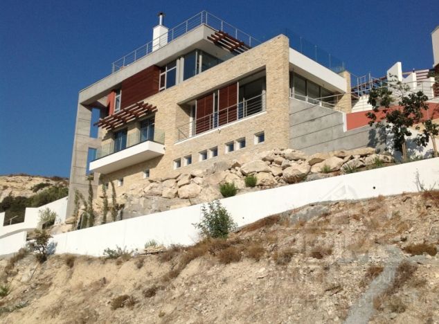 Willa w rejonie Limassol (Agios Tychonas) na sprzedaż