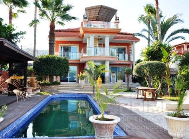 Willa w rejonie Limassol (Agios Tychonas) na sprzedaż