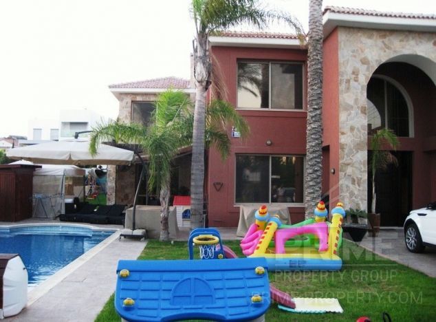 Willa w rejonie Limassol (Agios Tychonas) na sprzedaż