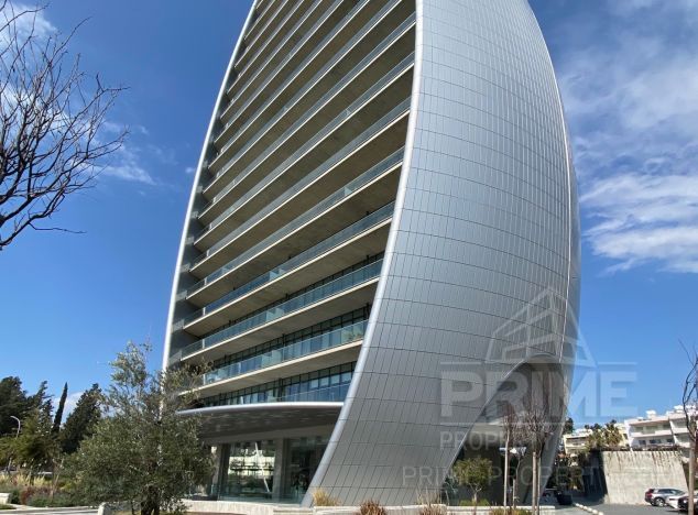 Biuro na sprzedaż w Crown Plaza