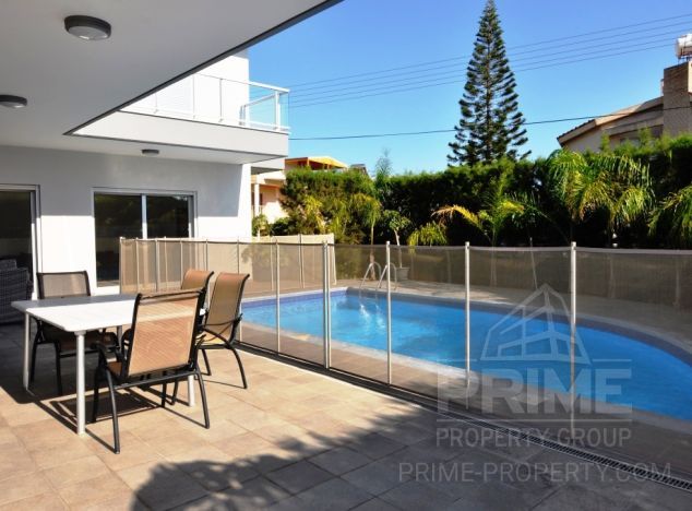 Willa na sprzedaż w Ekali