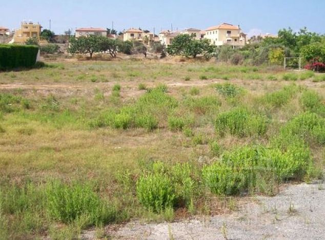 Ziemia na sprzedaż w Kolossi