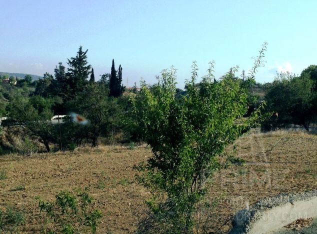 Ziemia w rejonie Limassol (Monagroulli) na sprzedaż