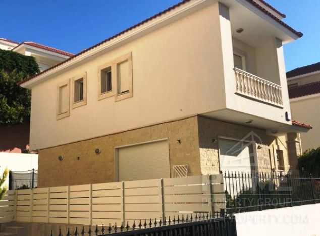 Willa na sprzedaż w Mouttagiaka