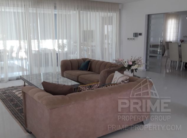 Willa na sprzedaż w Mouttagiaka