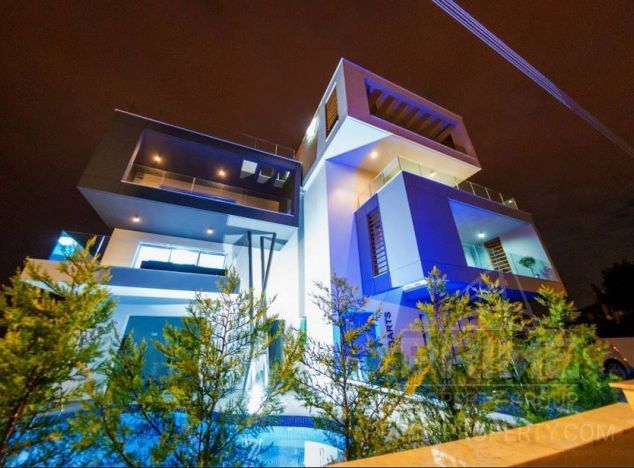  na sprzedaż w Nea Ekali