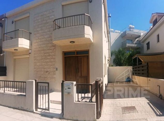  na sprzedaż w New port