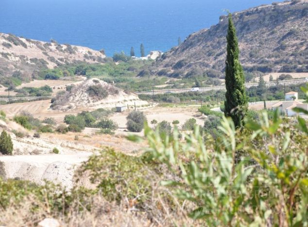 Ziemia w rejonie Limassol (Pyrgos) na sprzedaż