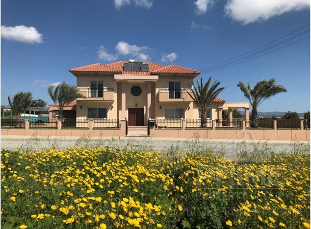 Willa na sprzedaż w Ypsonas