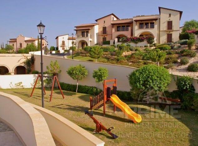  na sprzedaż w Aphrodite Hills