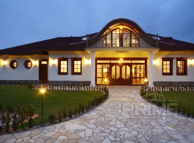 Willa na sprzedaż w Prague-West