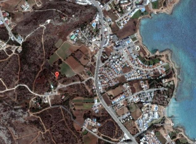 Ziemia w rejonie  (Cavo Greco) na sprzedaż