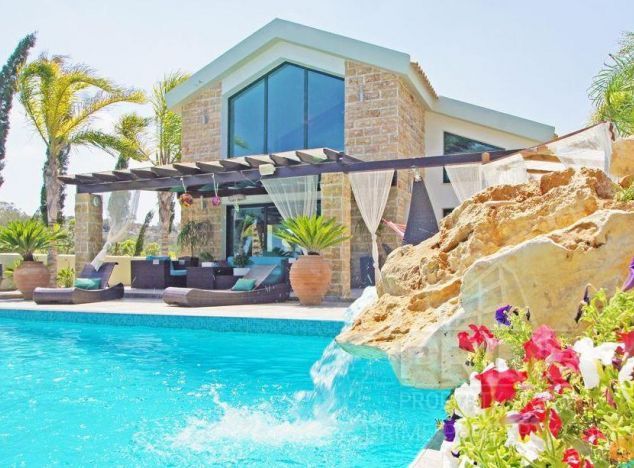 Willa w rejonie  (Cavo Greco) na sprzedaż