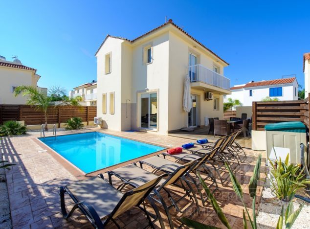 Willa w rejonie  (Pernera) na sprzedaż