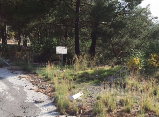 Ziemia w rejonie  (Moniatis) na sprzedaż