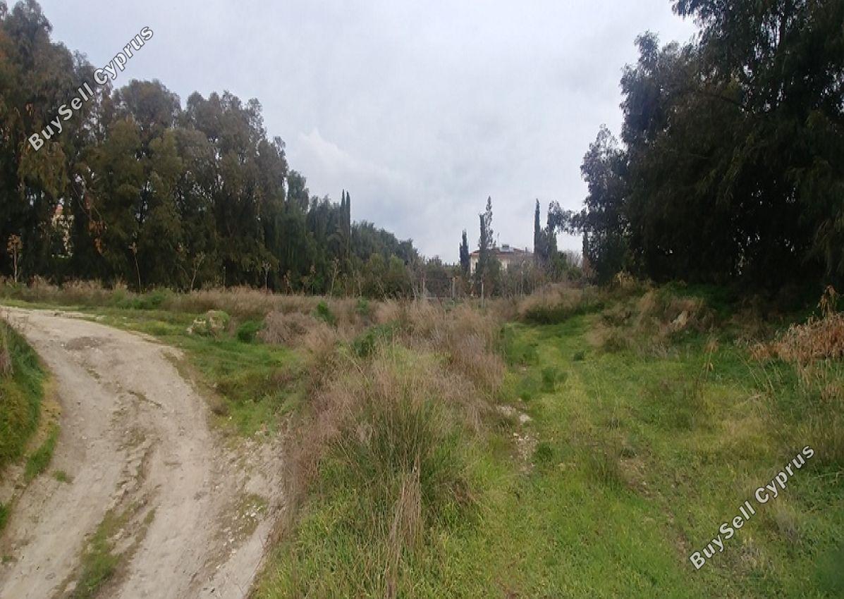 Ziemia na sprzedaż w 836221