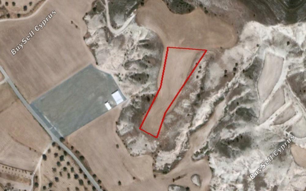 Ziemia na sprzedaż w 839566