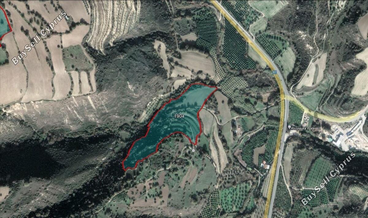 Ziemia na sprzedaż w 863300