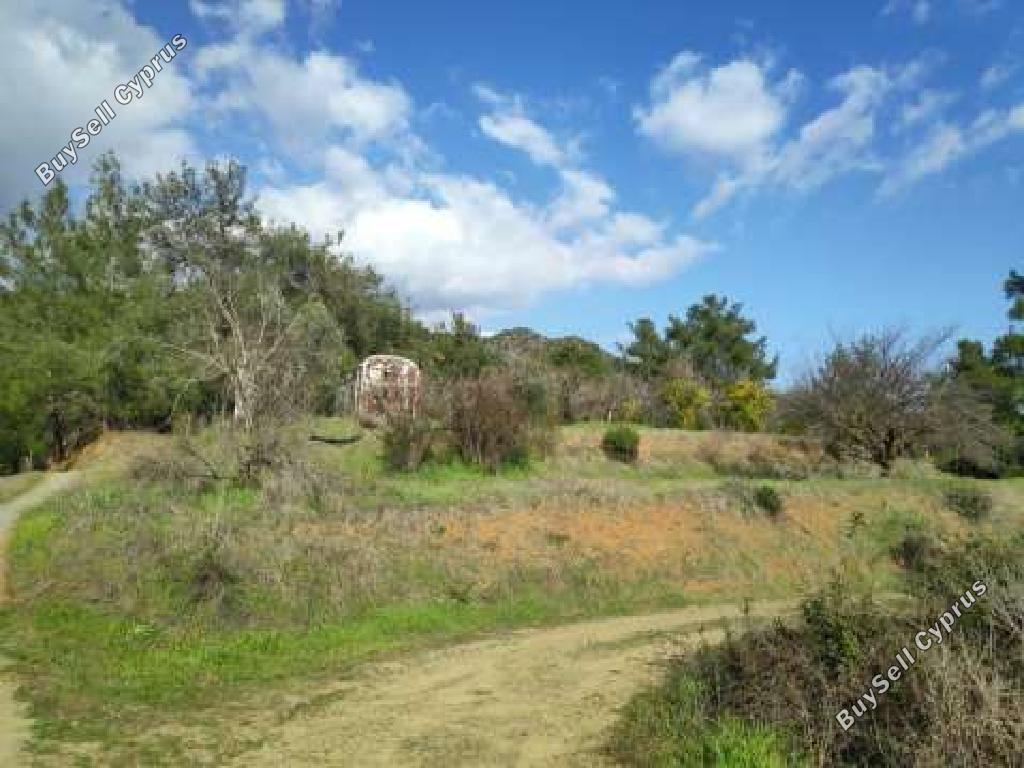 Ziemia na sprzedaż w 870355