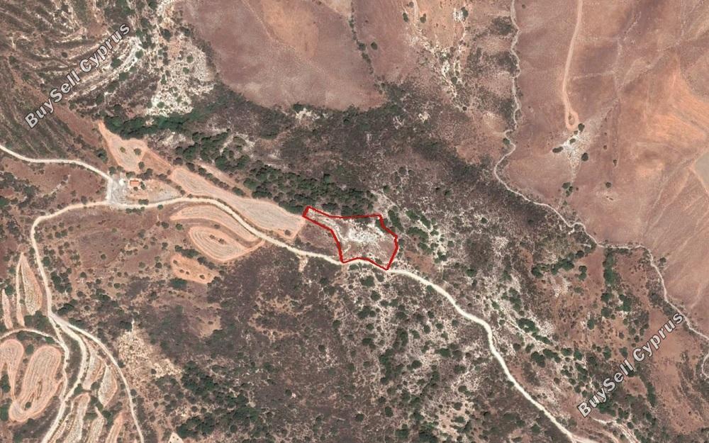 Ziemia na sprzedaż w 879243