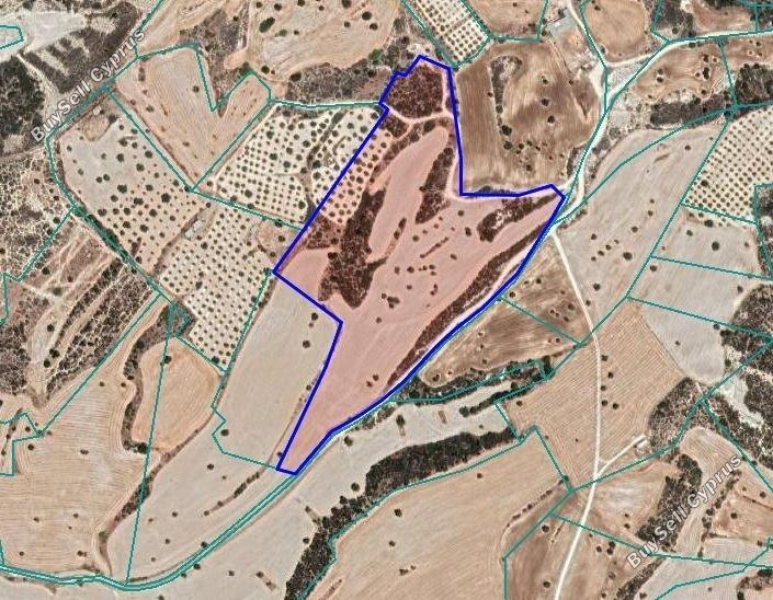 Ziemia na sprzedaż w Anafotida