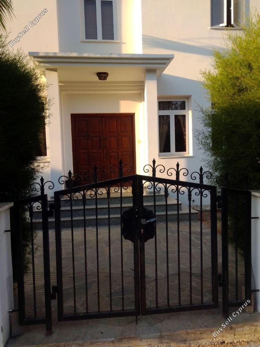  na sprzedaż w Meneou