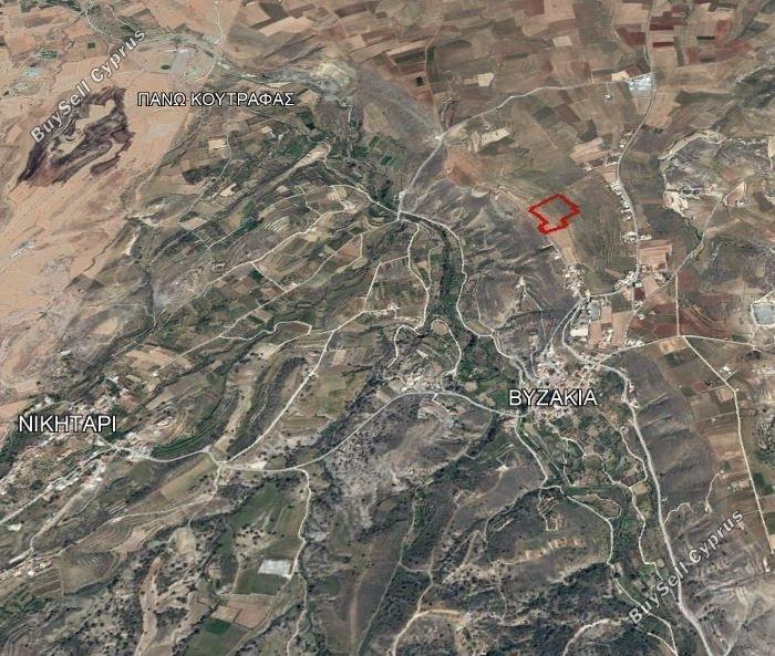 Ziemia na sprzedaż w Nikitari