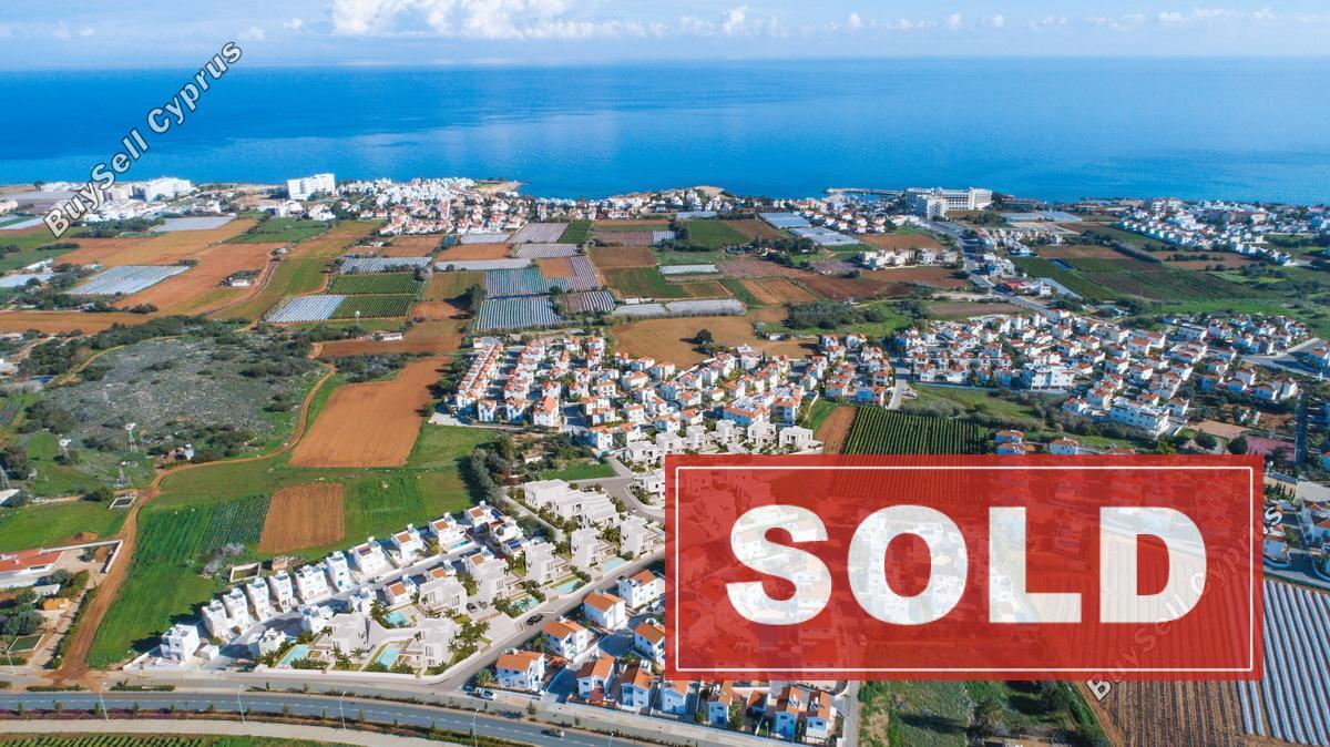  na sprzedaż w Pernera